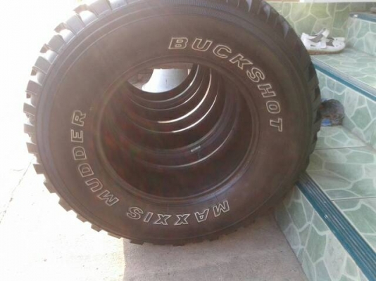 ขายยาง MAXXIS mud 265/75/16 สภาพสวยๆครับ