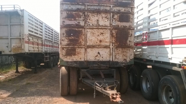 ขายลูกพ่วง 2 คานไม่ดั้มคอกเกษตร สภาพสวยพร้อมใช้ ยาว 6 เมตร ทะเบียนพร้อมโอนครับ ราคาต่อรองได้นิดหน่อย