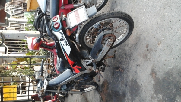 ขายแดช 125 ราคา2500 ไม่มีเล่ม เครื่องกดลง สตารติด ตามสภาพคีับ