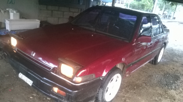 ฮอนด้าแอ็คคอร์ด รุ่นไฟปิ๊กป๊อกเครื่อง2000 เกียร์ธรรมดาขับเคลื่อนล้อหน้าภายในต้องปรับปรุง