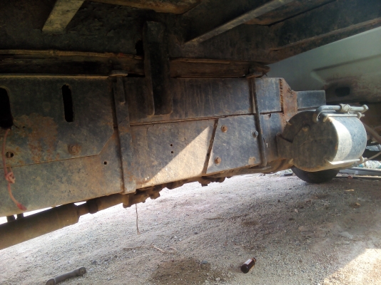 ขายหกล้อดั๊มพ์หน้ายาวISUZU TX สภาพพร้อมใช้งาน