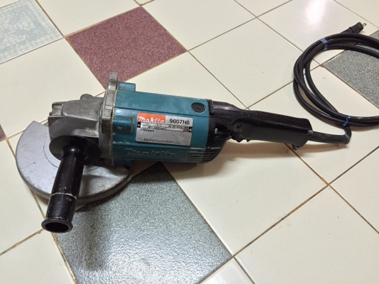 ขายลูกหมูหินเจียขนาดใบ7นิ้วสภาพสวยๆยี่ห้อMakitaรุ่น9607NBของแท้ๆผลิตที่ญี่ปุ่นครับ ขายลูกหมูหินเจียขนาดใบ7นิ้วสภาพสวยๆยี่ห้อMakitaรุ่น9607NBของแท้ๆผลิตที่ญี่ปุ่นครับ