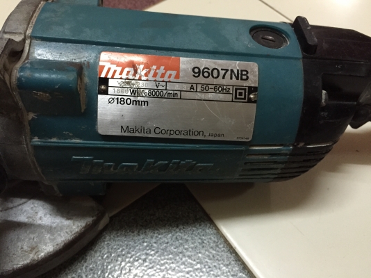 ขายลูกหมูหินเจียขนาดใบ7นิ้วสภาพสวยๆยี่ห้อMakitaรุ่น9607NBของแท้ๆผลิตที่ญี่ปุ่นครับ ขายลูกหมูหินเจียขนาดใบ7นิ้วสภาพสวยๆยี่ห้อMakitaรุ่น9607NBของแท้ๆผลิตที่ญี่ปุ่นครับ