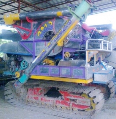 ขายด่วน รถเกี่ยวข้าวไทยเจริญการช่าง 2013 เครื่องยนต์ JO8C-J1 220 HP เทอร์โบ อุ้มแบบปรับระดับซ้าย 2.5 ตัน ปั๊มไดกิ้นเบอร์ 22 ช่วงล่างตัวเดิน 12 สภาพดีสุดๆพร้อมทำงานได้เลยครับ ราคาต่อรองได้ครับ