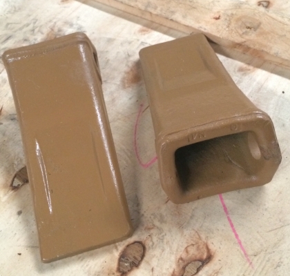 เล็บขุดแบคโฮ พีซี 200-5