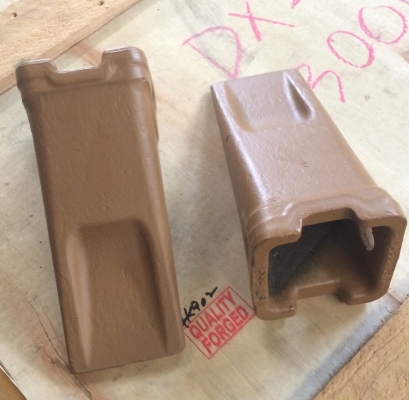 เล็บขุดแบคโฮ พีซี 200-5