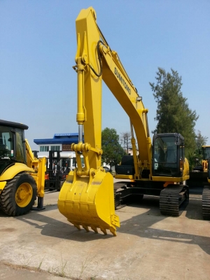 ขายรถขุด SUMITOMO SH200-5 ติดต่อ081-3194528 ขายรถขุด SUMITOMO SH200-5 ติดต่อ081-3194528