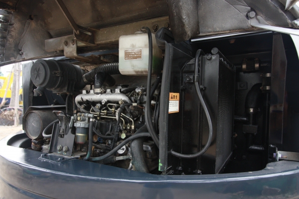 ขายรถแม็คโคร MITSUBISHI MM55SR (เท่า50UU) สวยมาก ไม่เคยผ่านการใช้งานในไทย ติดต่อ 086-775-7900, 086-324-1992