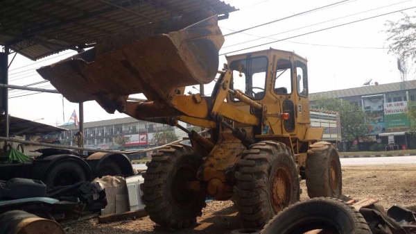 รถตักCAT910 เอวอ่อน