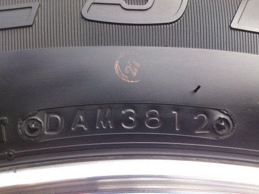 ขายแม็ก 6 รู ออ นิว เชฟโรเลค พร้อมยางริดสโตน. 245/70R16 ยางสัปดาห์ที่38ปี12 ดอกยางเต็มสวยนิ่มลึกเท่ากันไม่ร้าวไม่แตกลายไม่กินข้าง(สภาพแม็กยาง95\%) จำนวน 1  ชุด