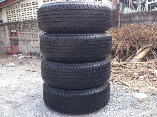 ขายแม็ก 6 รู ALL  NEW  MAZDA  พร้อมยางริดสโตน. 265/65R17 ยางสัปดาห์ที่23ปี13 ดอกยางเต็มสวยนิ่มลึกเท่ากันไม่ร้าวไม่แตกลายไม่กินข้าง(สภาพแม็กยาง95\%) จำนวน 1  ชุด