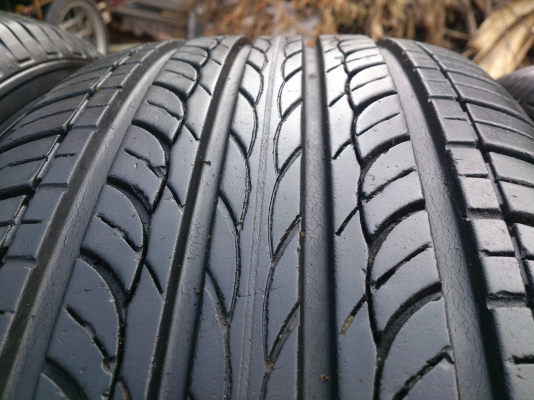 ขายแม็ก TOYOTA. 5รู พร้อมยาง215/60R16. ยางปี10 ดอกเต็มสวยลึกเท่ากัน จำนวน 5  เส้น