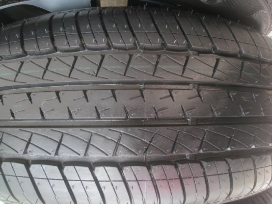 ขายล้อแม็กป้ายแดง New civic 16" พร้อมยางปี14 สนใจติดต่อเล็กคลองสามครับ 081-3747940