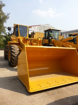 ขายรถตักใหม่ KAWAZAKI  รุ่น 70 ZIV รถผลิตและประกอบญี่ปุ่น สนใจติดต่อ081-3194528