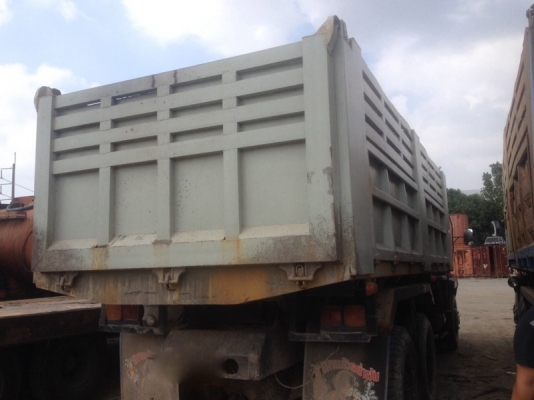 รถมิตซู 10 ล้อดั้ม FM528  220 แรงม้า. ปี 42   สนใจติดต่อ  081 - 6079515