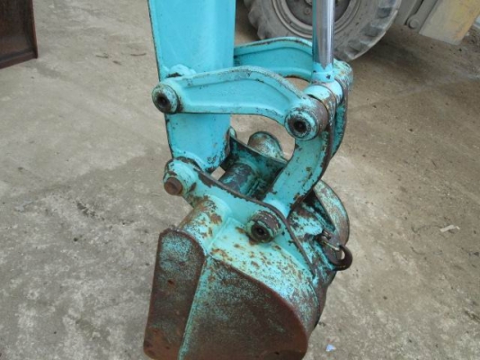 ขายkomatsupc28uu1.ถูกเหลือเชื่อ195000