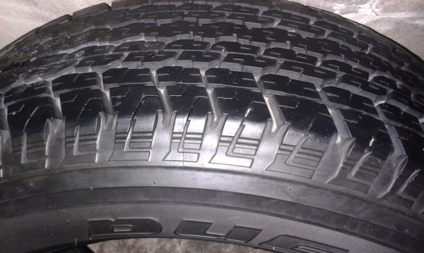 ยาง 255 65-17 ปี12