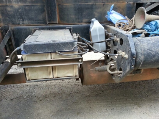 รถฮีโน่ 10 ล้อดั้ม 344 แรงม้า. ปี 51  ( ขายแม่ , ลูก )  สนใจติดต่อ  081 - 6079515