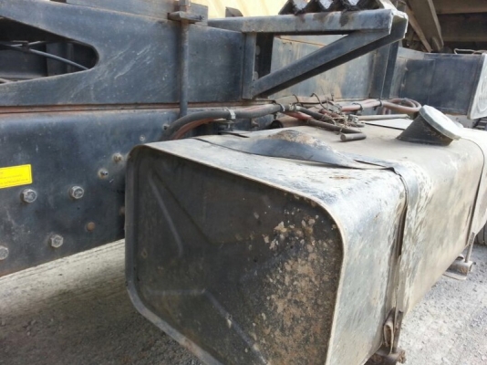 รถฮีโน่ 10 ล้อดั้ม 344 แรงม้า. ปี 51  ( ขายแม่ , ลูก )  สนใจติดต่อ  081 - 6079515