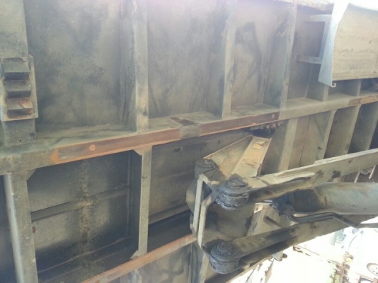 รถฮีโน่ 10 ล้อดั้ม 344 แรงม้า. ปี 51  ( ขายแม่ , ลูก )  สนใจติดต่อ  081 - 6079515