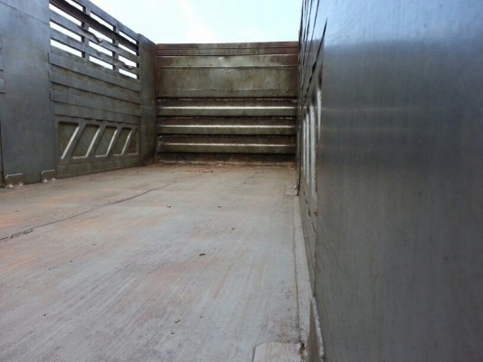 รถฮีโน่ 10 ล้อดั้ม 344 แรงม้า. ปี 51  ( ขายแม่ , ลูก )  สนใจติดต่อ  081 - 6079515