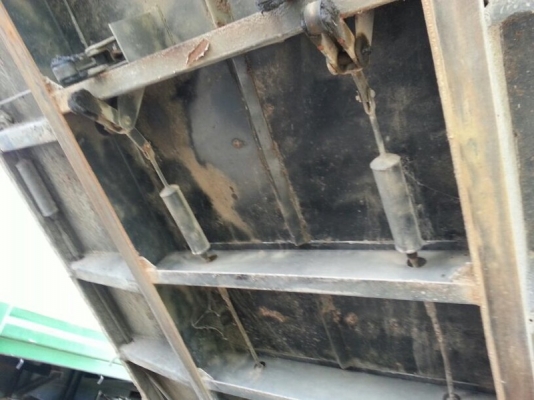 รถฮีโน่ 10 ล้อดั้ม 344 แรงม้า. ปี 51  ( ขายแม่ , ลูก )  สนใจติดต่อ  081 - 6079515