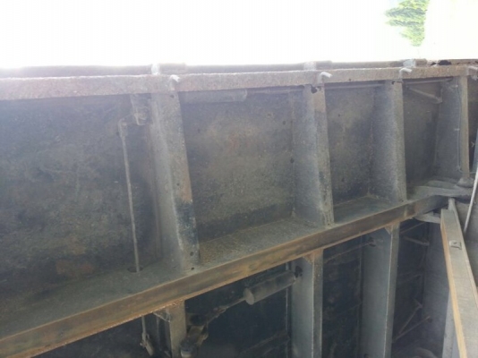 รถฮีโน่ 10 ล้อดั้ม 344 แรงม้า. ปี 51  ( ขายแม่ , ลูก )  สนใจติดต่อ  081 - 6079515