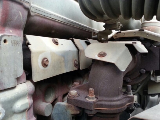 รถฮีโน่ 10 ล้อดั้ม 344 แรงม้า. ปี 51  ( ขายแม่ , ลูก )  สนใจติดต่อ  081 - 6079515