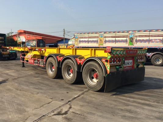 หางก้างปลา สีเหลืองสวย 3 เพลา 6 ล้อ ยาง 12 เส้น ถุงลมกระดกล้อ เหลือเพียงหางเดียวเท่านั้น สนใจโทร. 081-9450625