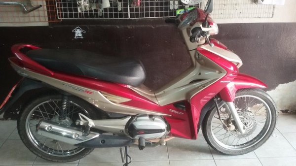 wave 110i at สตราท์มือ