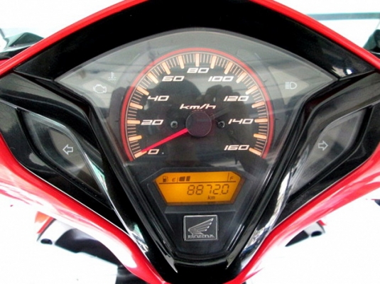 CLICK 125 i  ลายสตรีท สีดำแดง รถเดือน กรกฏาคม ปี 55 ไมล์ 8 พันโล ของแถม 2 รายการ 29900