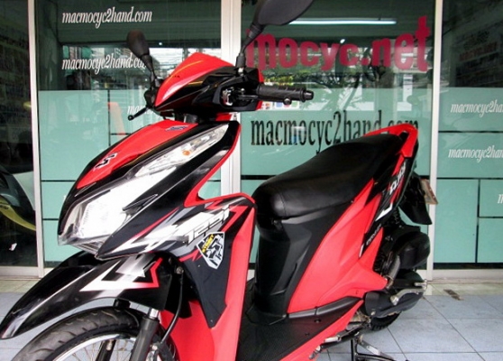 CLICK 125 i  ลายสตรีท สีดำแดง รถเดือน กรกฏาคม ปี 55 ไมล์ 8 พันโล ของแถม 2 รายการ 29900