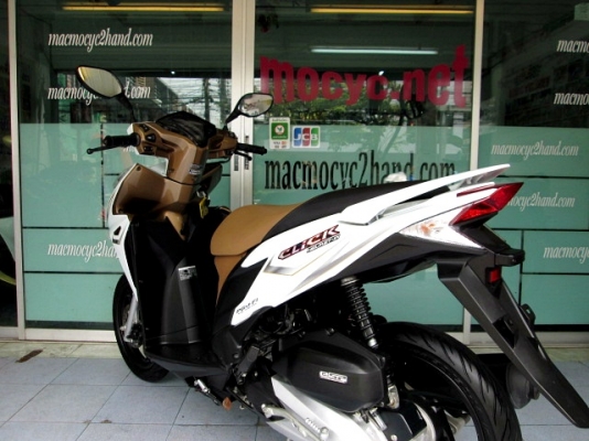 CLICK 125 i รุ่นท๊อปสุด  id lingstop combibrake สีขาวยอดนิยม ไมล์แท้ 370 โล สามร้อยเจ็ดสิบโล แถม 3 รายการ 46900