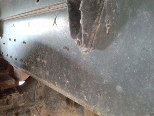 สิบล้อ2เพลาดั้ม อีซูสุ  240  แรงม้า  ระบบลากพ่วง  แท้  เดิมๆ  ห้างแท้ สวยมากๆ  เล่ม...พร้อม