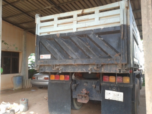 สิบล้อ2เพลาดั้ม อีซูสุ  240  แรงม้า  ระบบลากพ่วง  แท้  เดิมๆ  ห้างแท้ สวยมากๆ  เล่ม...พร้อม