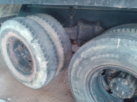 สิบล้อ2เพลาดั้ม อีซูสุ  240  แรงม้า  ระบบลากพ่วง  แท้  เดิมๆ  ห้างแท้ สวยมากๆ  เล่ม...พร้อม