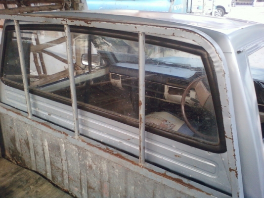 ขายรถดั้สสัน มีเอกสาร  ขาดต่อ  รุ่นพิเศษ 4 ขอ  เครื่องยนต์โซล่า