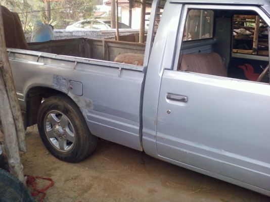 ขายรถดั้สสัน มีเอกสาร  ขาดต่อ  รุ่นพิเศษ 4 ขอ  เครื่องยนต์โซล่า