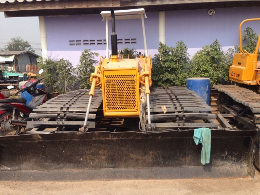 ขายD2-6PLL สภาพสวย พร้อมใช้งาน เครื่องดีช่วงล่างดี ใบแทร็กเต็ม ราคาต่อรองได้