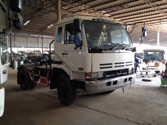 ราคาเบาๆกับหัวลาก 6 ล้อ NISSAN UD เครื่อง FE6  225 แรงม้าระบบน้ำมัน รถเก็บงานใหม่ สีใหม่ ยางใหม่ พร้อมรับประกัน มีคันเดียว เหมาะกับงานเบา ราคาก็ไม่แพงค่ะ สนใจรีบเลยนะคะ