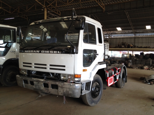 ราคาเบาๆกับหัวลาก 6 ล้อ NISSAN UD เครื่อง FE6  225 แรงม้าระบบน้ำมัน รถเก็บงานใหม่ สีใหม่ ยางใหม่ พร้อมรับประกัน มีคันเดียว เหมาะกับงานเบา ราคาก็ไม่แพงค่ะ สนใจรีบเลยนะคะ