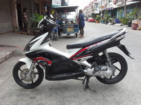 Airblade ปี 51 ล้อแม็คแท้ เครื่องเดิม รถสวย เล่มพร้อม ภาษี พรบ. ไม่หมด เอาไปโอนได้เลย