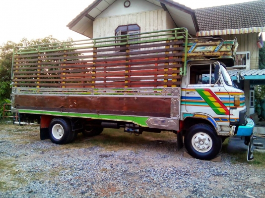 รถบรรทุก 6 ล้อ HINO KM 540 เครื่อง 110 แรงม้า
