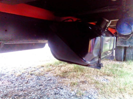 รถบรรทุก 6 ล้อ HINO KM 540 เครื่อง 110 แรงม้า รถบรรทุก 6 ล้อ HINO KM 540 เครื่อง 110 แรงม้า