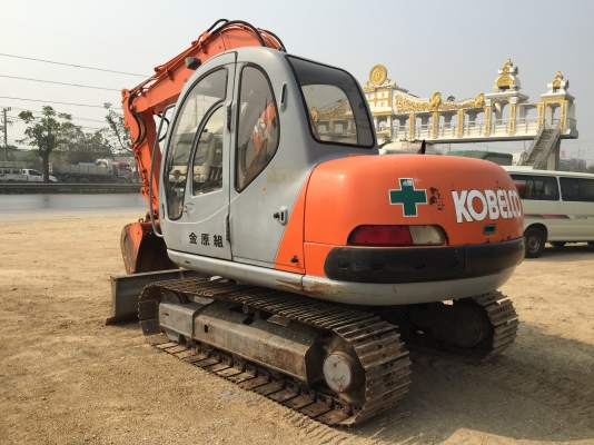รถขุดเก่าญี่ปุ่น Kobelco SK60-2 มีไลน์หัวเจาะ ใบมีดัน