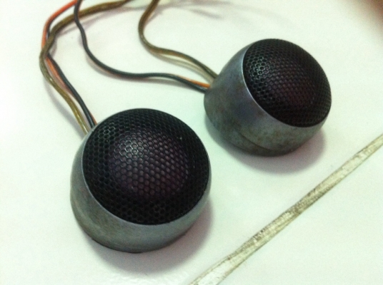 ลำโพงทวิสเตอร์ Clarion มีไฟหน้าดอกลำโพง ไห12v มือ2 ญี่ปุ่น หายาก ลำโพงทวิสเตอร์ Clarion มีไฟหน้าดอกลำโพง ไห12v มือ2 ญี่ปุ่น หายาก