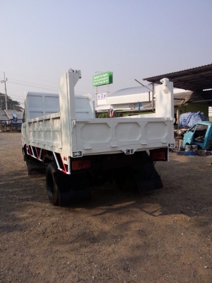 ขายหกล้อดั้ม777เครื่อง117แรงม้า ดั้มต่อใหม่มาใช้งานน้อยกระบะยาว3.80เมตร กว้าง2.10เมตร พวงมาลัยพาวเวอร์ สโลอินเตอร์4สปีด ช่วงล่างใหญ่ แอร์เย็นฉ่ำ ยางดีทุกเส้น เครื่องดี คัสซีสวย ทะเบียนพร้อมโอน