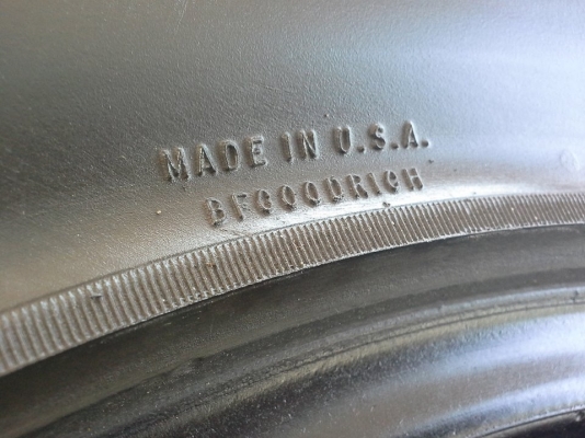 ขายยาง bf a/t 265/75/16 ปี 10  1 ชุดครับ ราคาเบาๆ