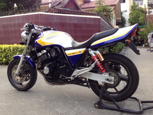 CB 400 ปี95 vr สพม 64500 บาท รับซื้อขายแลกเปลี่ยนคับ CB 400 ปี95 vr สพม 64500 บาท รับซื้อขายแลกเปลี่ยนคับ