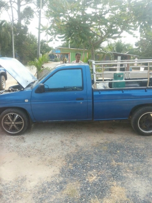 ขายรถ Nissan Big-M  พร้อมแม็ค  สภาพพร้อมใช้งาน